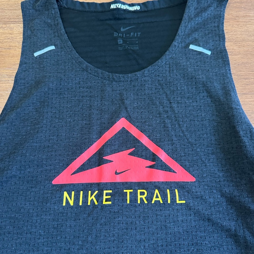 Nike Trail running tank top - Picture 3 of 5